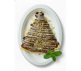 Сладкий блин с нутеллой и бананом image